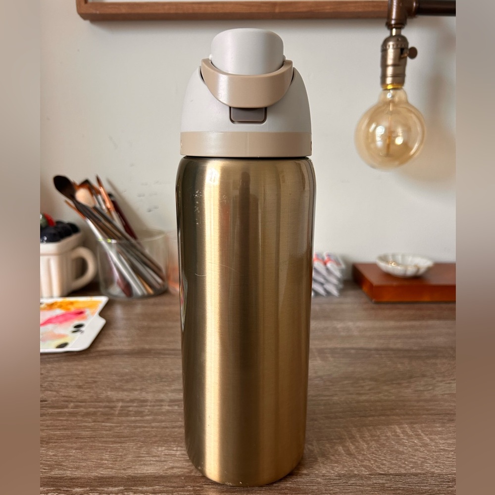 Owala 32oz Water Bottle - Picture 2 of 5